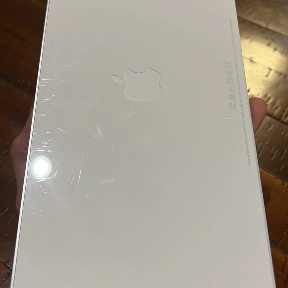 APPLE KEYBOARD WIRELESS SILVER A1644
